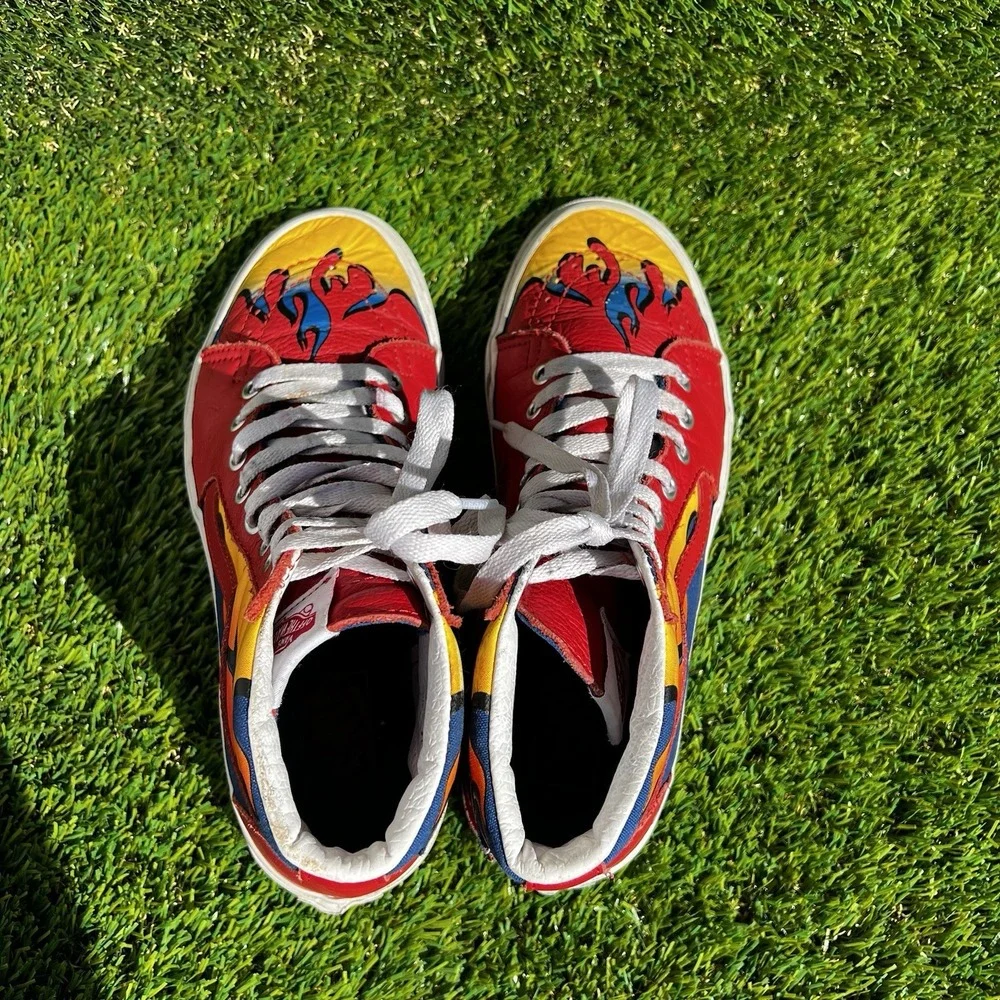 Vans Men Size 7 Women Size 8.5 Sk8-Hi Racer Leather Sneaker in Awesome Red